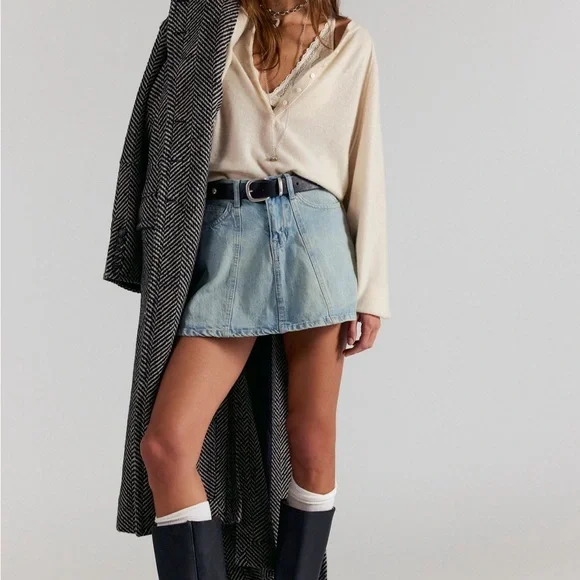 We The Free Hometown Classic Denim Mini Skirt Women Size 27 - Picture 10 of 10